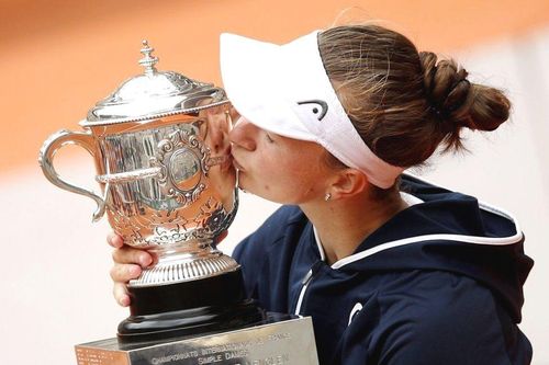 Roland Garros 2021: 'Người lạ' Barbora Krejcikova lên ngôi hậu