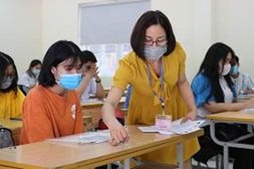 Kết thúc ngày thi thứ 2, nhiều thí sinh tự tin được 9 điểm trở lên