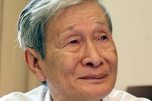 Nhà văn Nguyễn Xuân Khánh qua đời