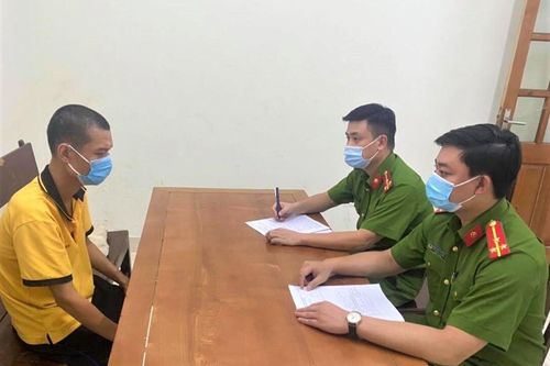 Công an Hà Nội vận động tội phạm trốn truy nã 5 năm ra đầu thú