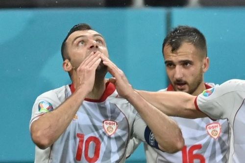 Tiền đạo 37 tuổi ghi bàn thắng lịch sử cho Bắc Macedonia