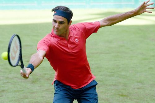 Federer thắng trận mở màn mùa giải sân cỏ