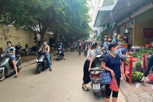 Chợ 'cóc' hoạt động tại Khu đô thị Linh Đàm: Bất cập từ quy hoạch đô thị