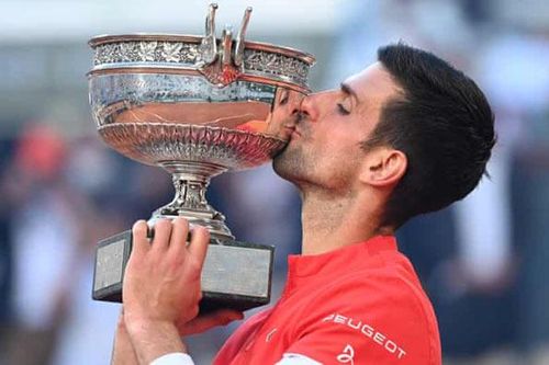 Djokovic 'lột xác' lên ngôi vô địch Roland Garros 2021