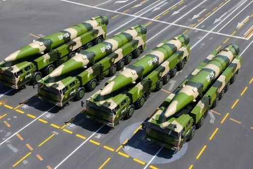 Cận cảnh sức mạnh loại tên lửa DF-26 khiến Mỹ 'đứng ngồi không yên'
