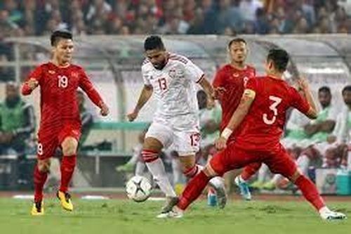 Nữ CĐV dự đoán kết quả trận UAE - Việt Nam khiến mạng xã hội 'dậy sóng'