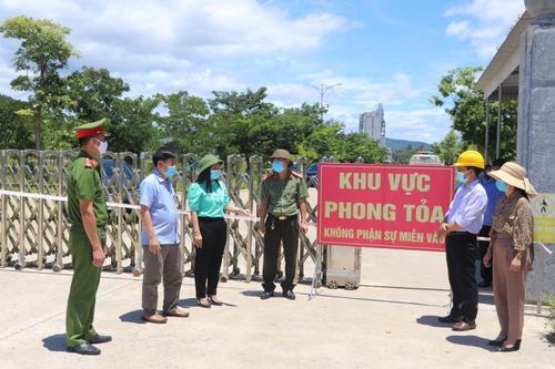 Hà Tĩnh: Phong tỏa tạm thời 3 thôn ở Nghi Xuân và 1 nhà máy ở Vũ Quang