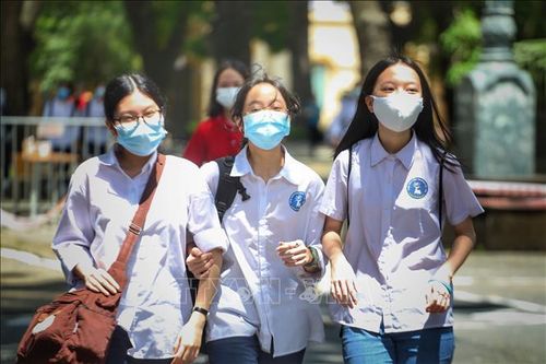 Hà Nội: Buổi thi đầu tiên của kỳ thi tuyển sinh vào lớp 10 THPT chuyên