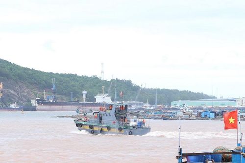 Đã tìm được 1 trong 2 ngư dân mất liên lạc tại phường Hải Hòa