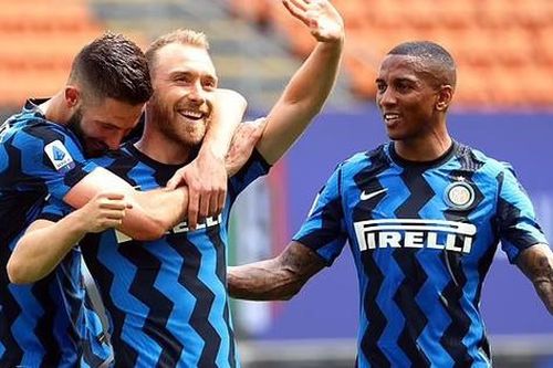 Vợ của tiền vệ Eriksen 'tưởng chồng đã chết' trong khoảnh khắc kinh hoàng tại EURO 2020, tiết lộ tin nhắn đầu tiên anh gửi đồng đội