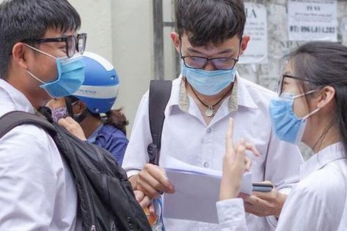 Đề thi Ngữ văn vào lớp 10 chuyên kiểm tra toàn diện kiến thức và kỹ năng làm bài của học sinh