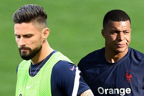 Giroud có lý do để than phiền