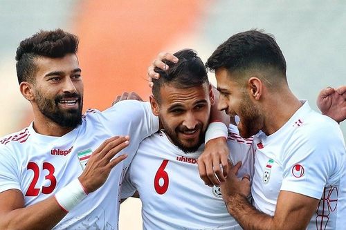 Tuyển Iran được treo thưởng để đánh bại Iraq