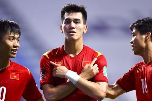 Tuyển Việt Nam 2-3 UAE: Tiến Linh, Minh Vương ghi bàn