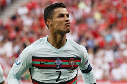 Hungary 0-3 Bồ Đào Nha: Ronaldo đi vào lịch sử Euro