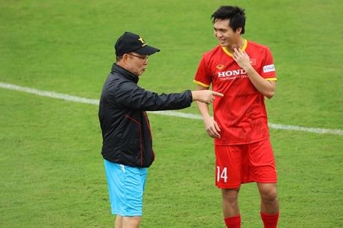 Tin ĐT Việt Nam vs UAE ngày 15/6: Tuấn Anh chắc chắn không thể ra sân. UAE mất ngoại binh nhập tịch