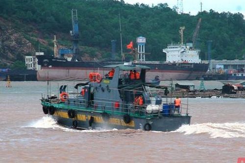 Ngư dân mất tích trên biển do bão được đưa vào bờ an toàn