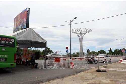 Hà Tĩnh thần tốc, truy vết, xét nghiệm nhanh trên diện rộng