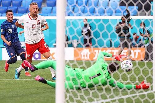 Szczesny lập kỷ lục buồn ở EURO