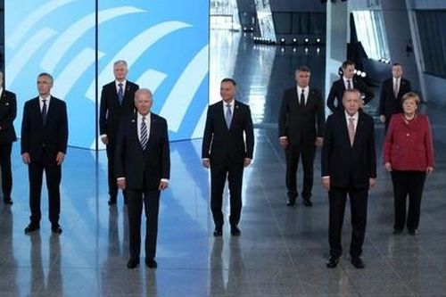 NATO thông qua đường lối cứng rắn đối với Trung Quốc