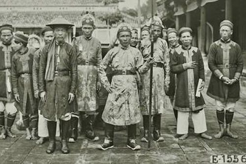 Hình vũ khí trên cửu đỉnh triều Nguyễn