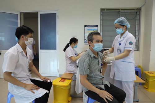 Bắc Ninh: Tiêm gần 1.000 liều vắc xin phòng chống Covid-19 trong 1 ngày