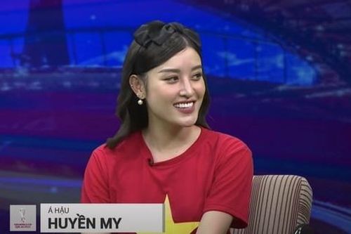 Sao Việt chúc mừng tuyển Việt Nam bước vào vòng loại thứ 3 World Cup