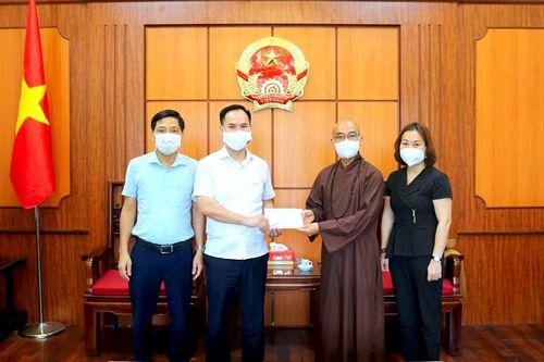 Gương sáng trong mùa dịch Covid-19 ở Quốc Oai