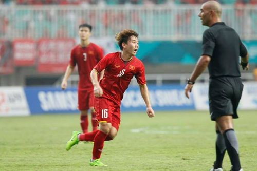 Việt Nam 2-3 UAE: Những pha xử lý ấn tượng của Minh Vương