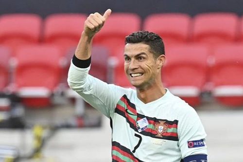 Nhật ký EURO bằng thơ: Vẫn là Ronaldo