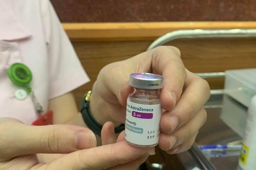 Phân bổ 288.000 liều vaccine AstraZeneca tới tỉnh đang có dịch
