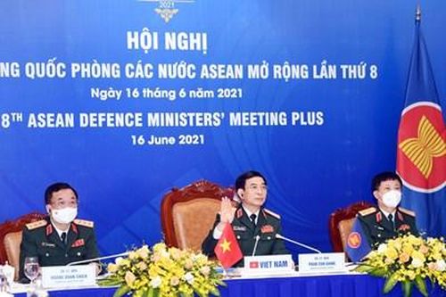Bộ trưởng Bộ Quốc phòng Phan Văn Giang tham dự ADMM+ lần thứ 8