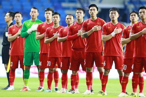 Tuyển Việt Nam nhận 'mưa tiền thưởng'