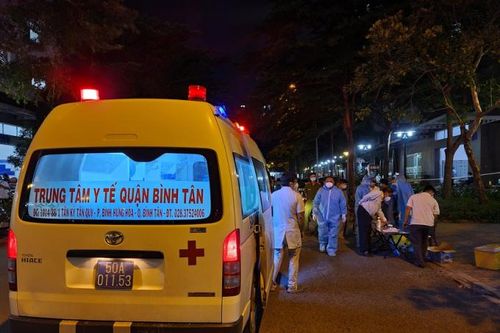 TP.HCM: Nữ nhân viên Trung tâm Y tế quận Bình Tân nghi mắc COVID-19
