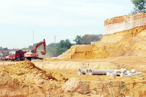 Áp dụng cơ chế đặc thù trong cấp phép khai thác khoáng sản làm vật liệu xây dựng cao tốc Bắc - Nam