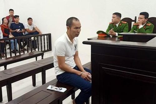 Hung thủ giết người ngày mùng 2 Tết được giảm án