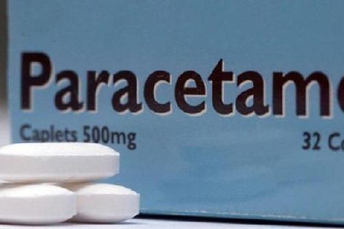 Cô gái 25 tuổi da vạng sậm, nguy kịch do lạm dụng paracetamol