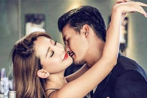 Cậu em kết nghĩa 'từ trên trời rơi xuống' và sự thật chát đắng về vợ trẻ ngoan hiền