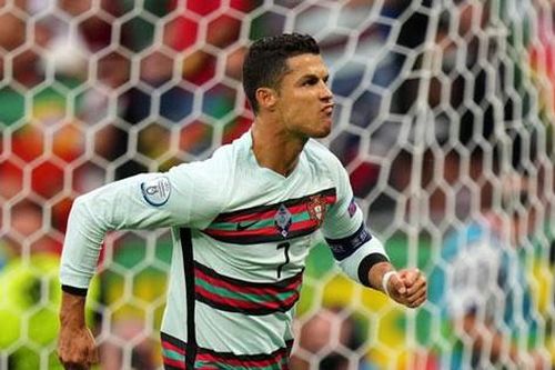 Ronaldo lập hàng loạt siêu kỷ lục, đi vào lịch sử EURO