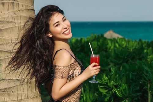 Vẻ đẹp gợi cảm của người mẫu Quỳnh Thư