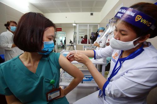 Hà Nội kêu gọi ủng hộ kinh phí mua vắc xin để sớm đạt miễn nhiễm cộng đồng