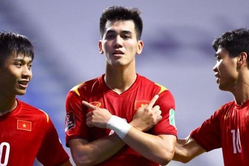 CĐV Đông Nam Á chúc mừng, thán phục tinh thần chiến đấu của đội tuyển Việt Nam