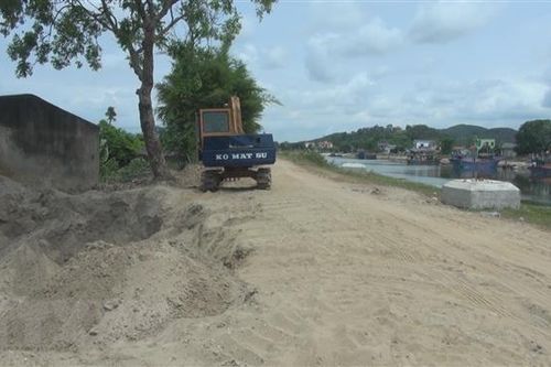 Dự án vốn đầu tư trăm tỷ đồng nhưng triển khai thiếu đồng bộ