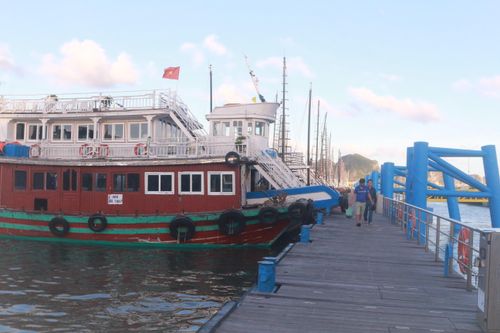 Quảng Ninh: Doanh nghiệp tàu du lịch điêu đứng trong mùa dịch