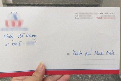 Xúc động món quà đặc biệt thầy giáo gửi nữ sinh viên chưa hề gặp mặt