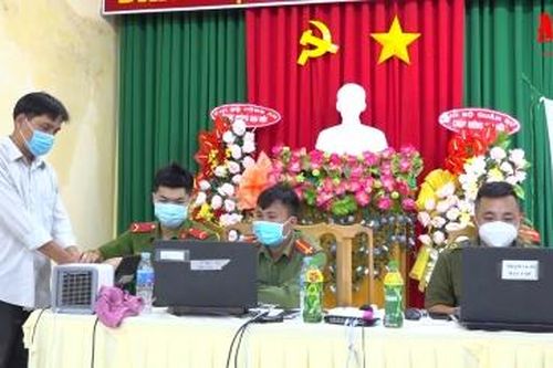 An Giang hoàn thành vượt chỉ tiêu cấp căn cước công dân có gắn chíp điện tử