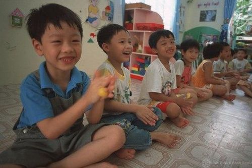 Áp dụng chế độ trợ cấp trẻ em trong bảo hiểm xã hội bắt buộc