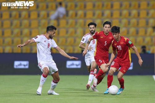 'Tuyển Việt Nam cho thế giới thấy tinh thần không bao giờ từ bỏ'