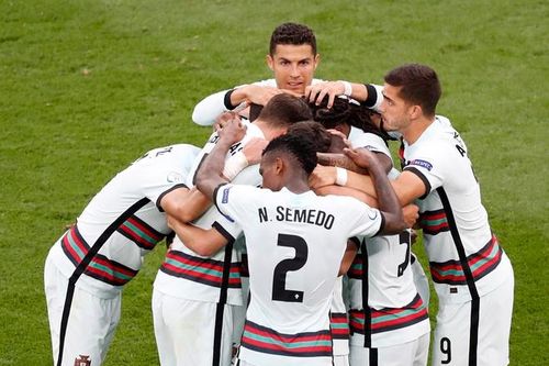 Hungary 0-3 Bồ Đào Nha: Ronaldo đi vào lịch sử Euro