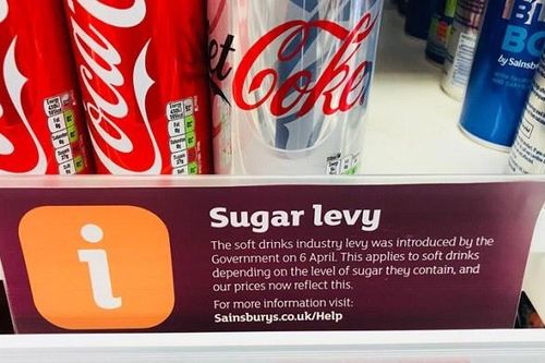 Vì sao Cristiano Ronaldo từ chối Coca-Cola?